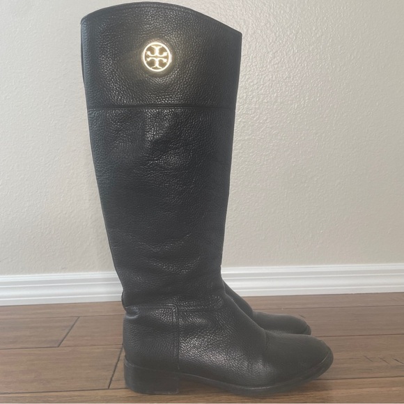 Black Leather Riding Boots with Gold Logo Tory Burch boots tall black boots - Picture 12 of 16